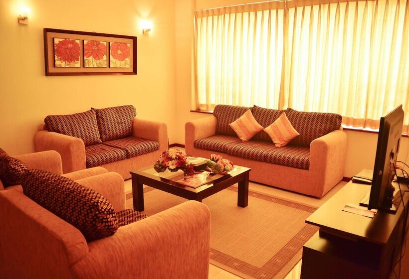 Люкс Повышенной Комфортности, Unique Towers Luxury Boutique Suites
