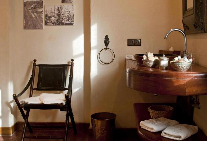 Номер Престиж, Villa De L O