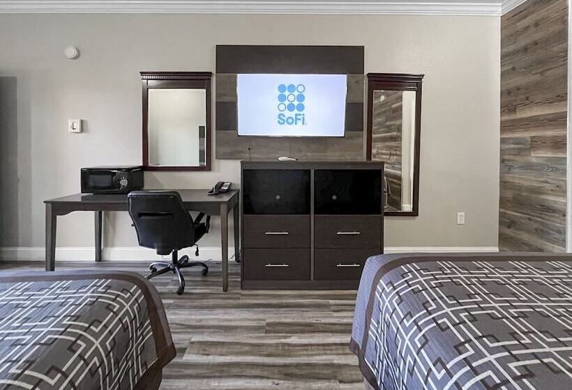 Номер Deluxe, Rodeo Lodge
