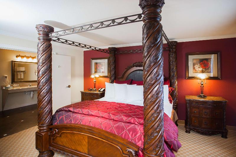 스위트 킹사이즈 침대, Best Western Plus Georgetown Inn & Suites