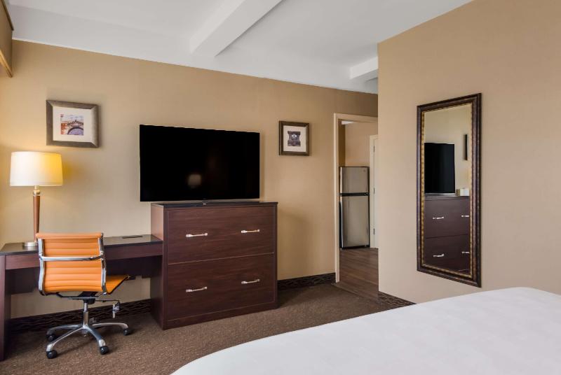 Люкс Кровать Кинг, Best Western Syracuse Downtown Hotel And Suites