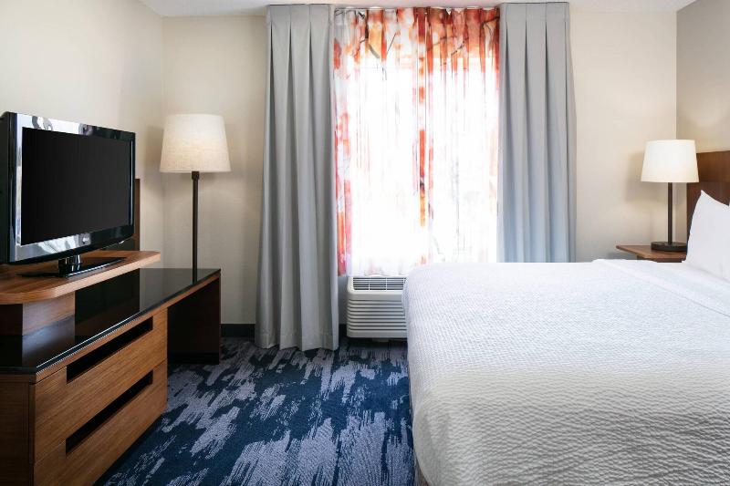 Люкс Кровать Кинг, Fairfield Inn & Suites By Marriott Tulsa Central