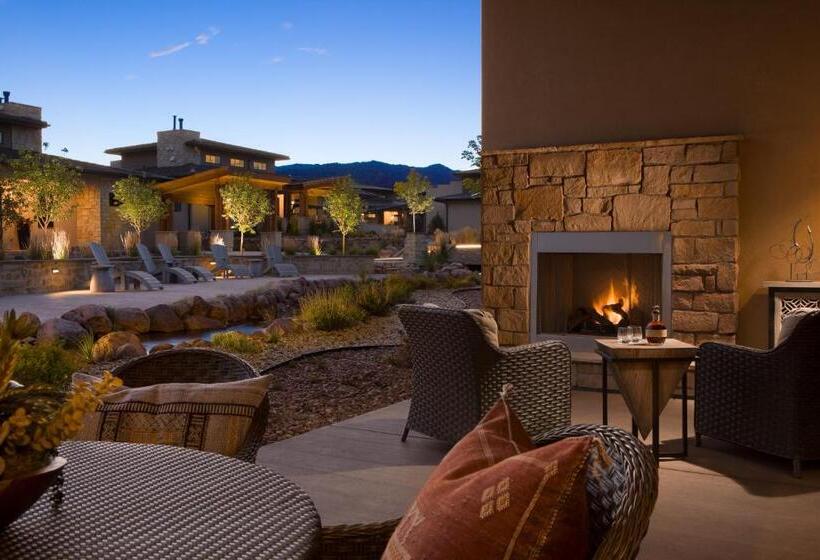 スイート, Garden Of The Gods Resort & Club