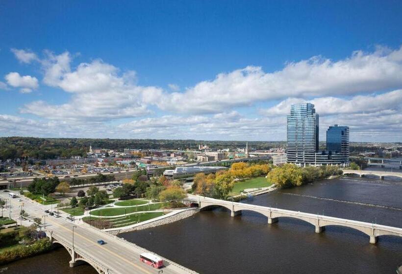 Номер Стандарт Вид на Реку, Jw Marriott Grand Rapids
