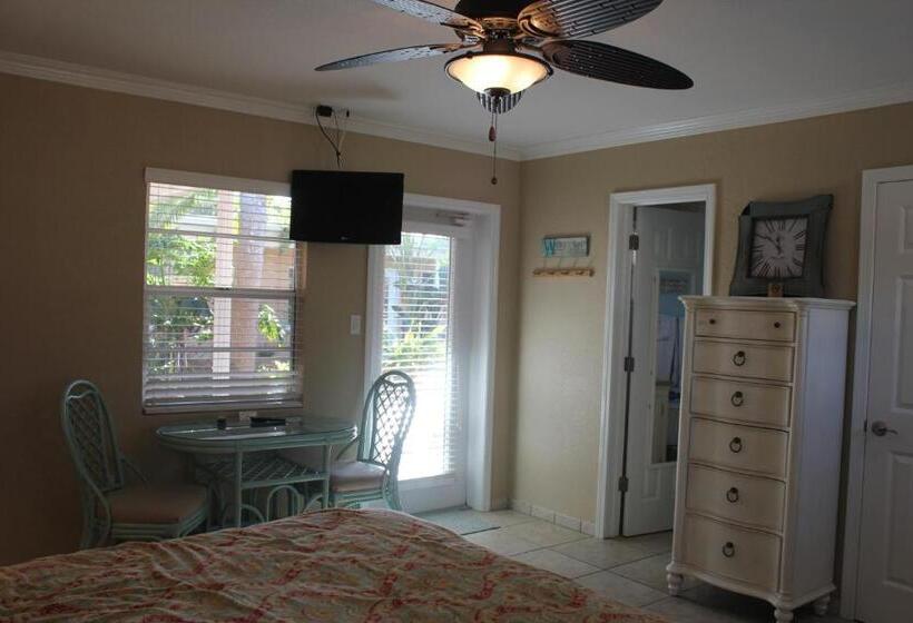 Студия Стандарт, A Beach Retreat On Casey Key