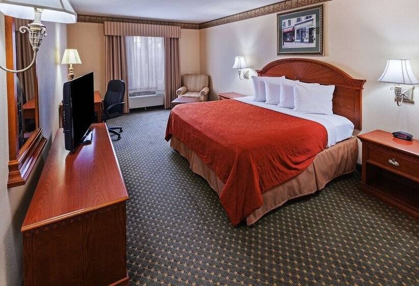 带按摩浴盆的套房, Country Inn & Suites By Radisson, Amarillo I40 West, Tx