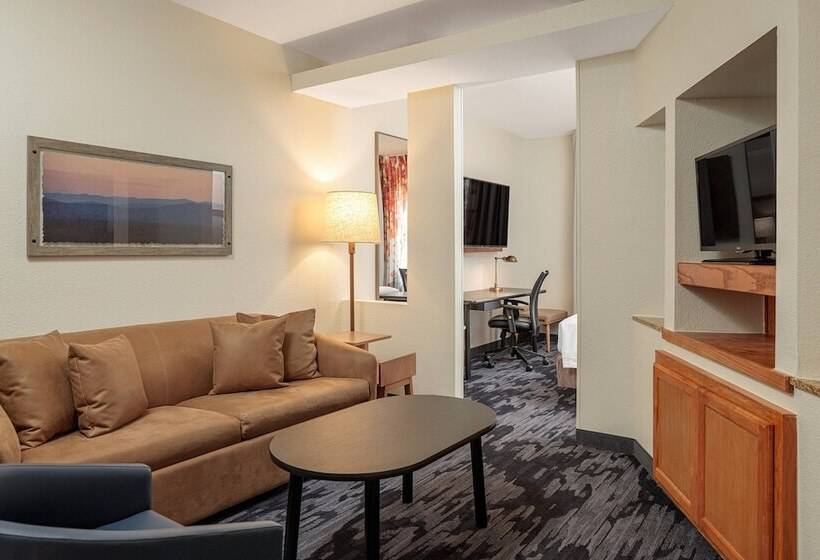 스위트, Fairfield Inn & Suites San Angelo