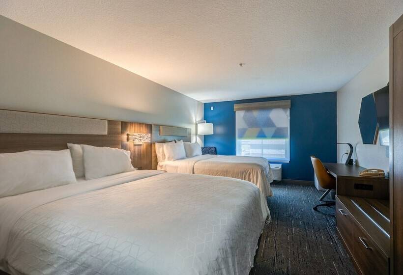 장애인을 위한 스위트, Holiday Inn Express Hotel & Suites Salina, An Ihg