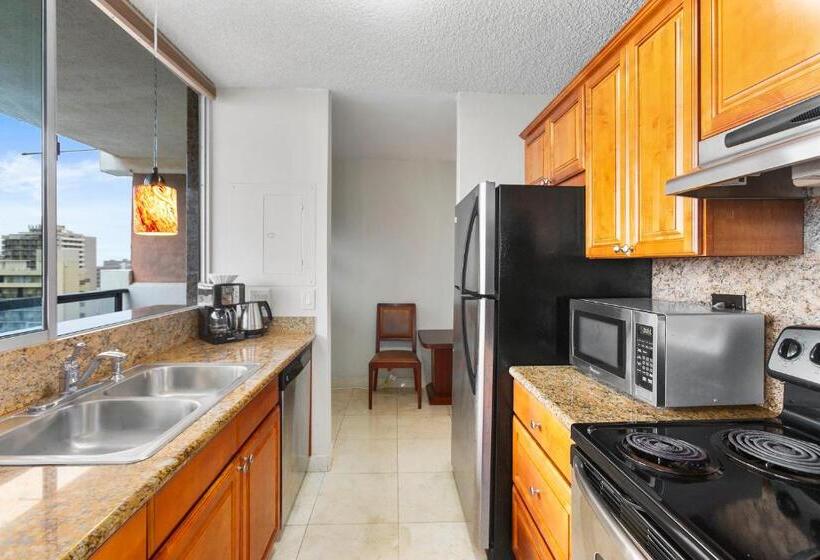 Номер Стандарт, Waikiki Beach Condominiums