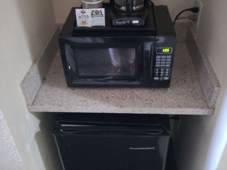 장애인을 위한 스위트, Comfort Suites Forsyth Near I75