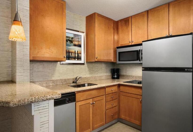 스탠다드 스튜디오 킹침대, Residence Inn By Marriott Newport Middletown