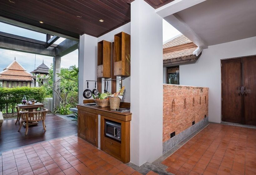 带花园景观和一个卧室的别墅, Royal Muang Samui Villas   Sha Extra Plus