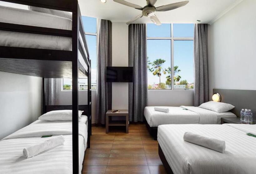 Семейный Номер, Tune Hotels   1 Borneo, Kota Kinabalu
