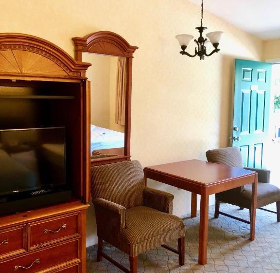 Номер Deluxe, Lyn Aire Motel