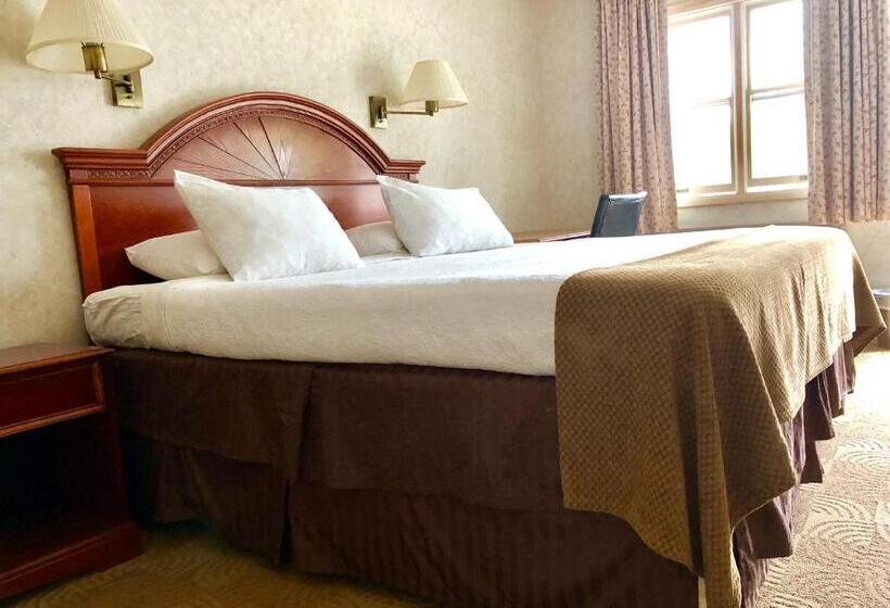 Номер Deluxe Кровать Кинг, Lyn Aire Motel