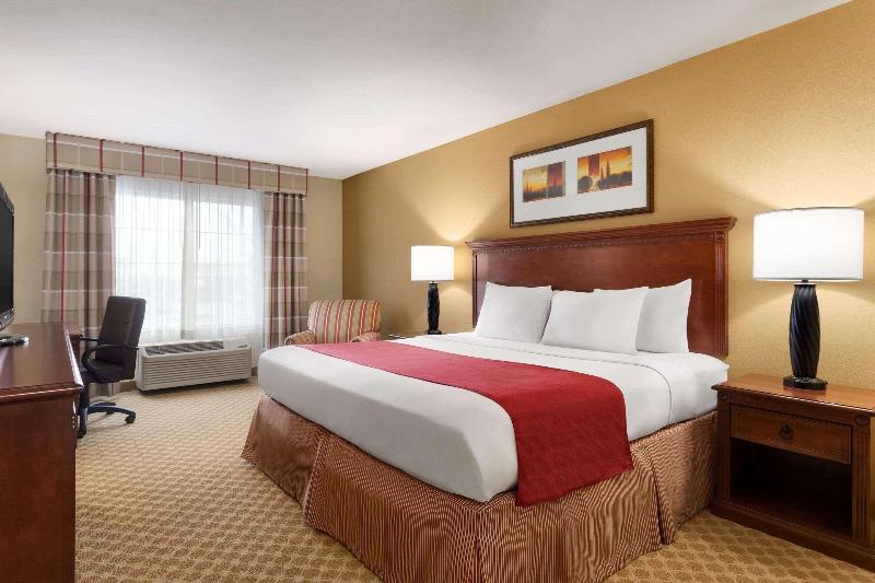Номер Стандарт Кровать Кинг Адаптированный для Инвалидов, Country Inn & Suites By Radisson St. Peters Mo