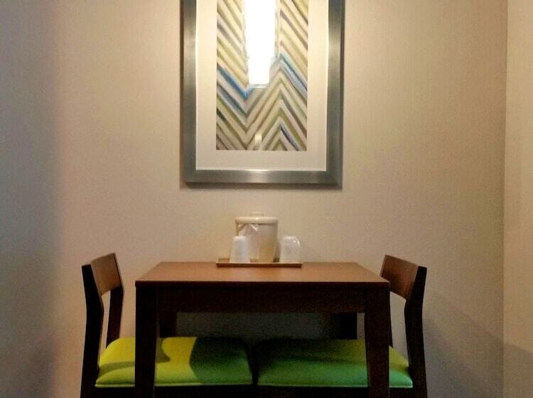 Люкс, Holiday Inn Express Hotel & Suites Clifton Park, An Ihg