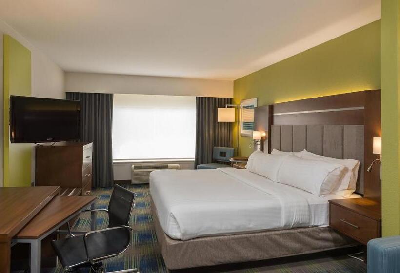 Люкс Кровать Кинг, Holiday Inn Express Hotel & Suites Clifton Park, An Ihg