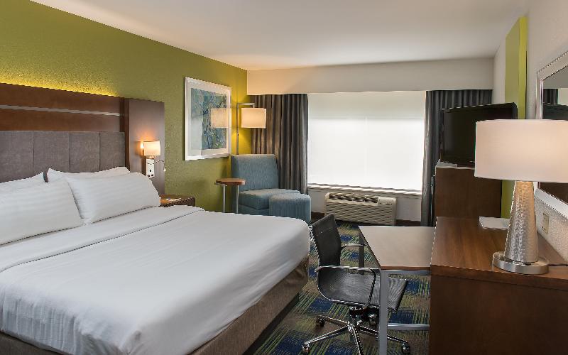 Номер Стандарт Кровать Кинг Адаптированный для Инвалидов, Holiday Inn Express Hotel & Suites Clifton Park, An Ihg