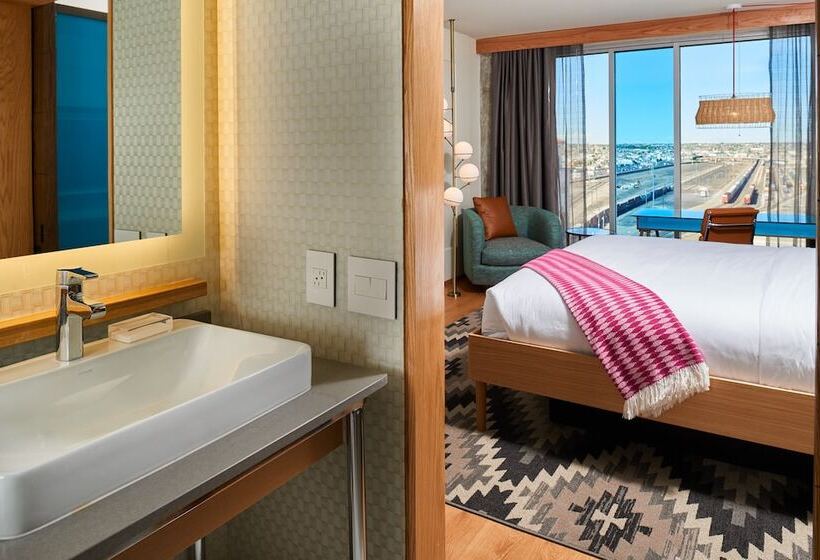 标准间, Indigo El Paso Downtown, An Ihg