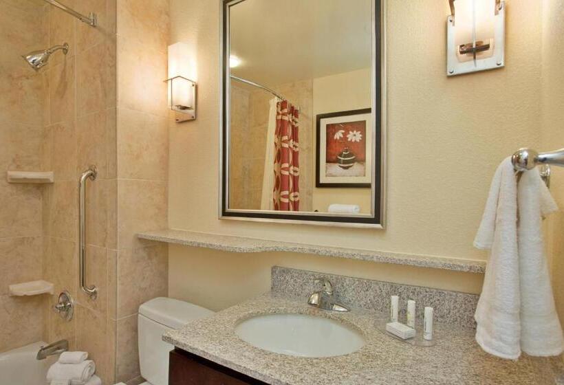 استودیوی سوپریور, Towneplace Suites By Marriott Midland