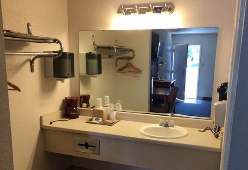 스탠다드 룸 퀸사이즈 침대, Hebbronville Executive Inn