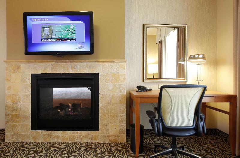 스위트 킹사이즈 침대, Hilton Garden Inn Cedar Falls