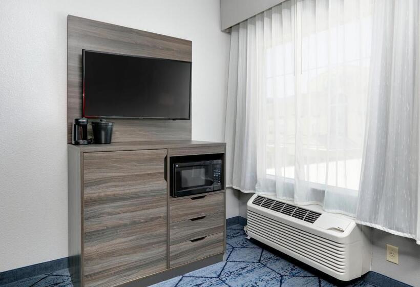 Студио Executive, La Quinta By Wyndham Denton   University Drive