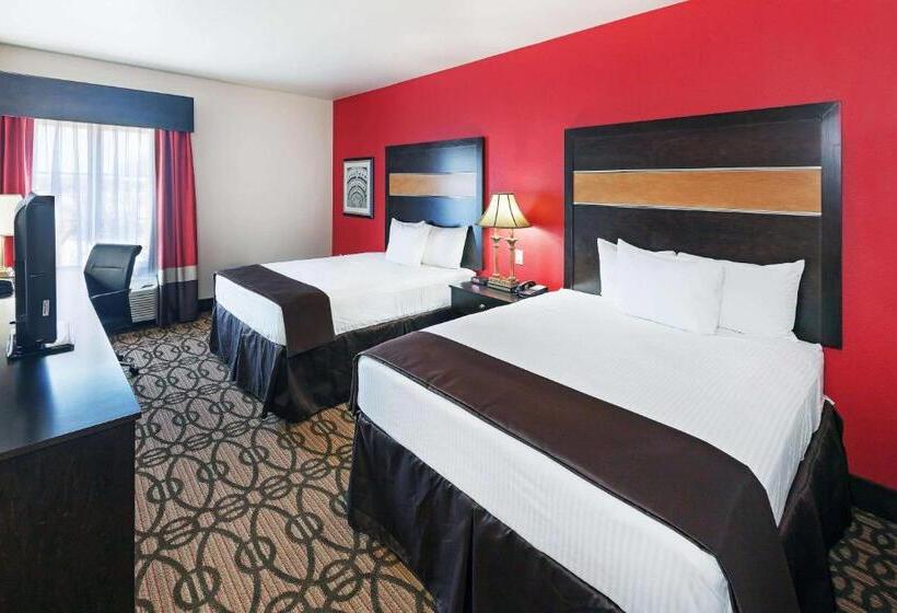 Номер Deluxe, La Quinta By Wyndham Pearsall