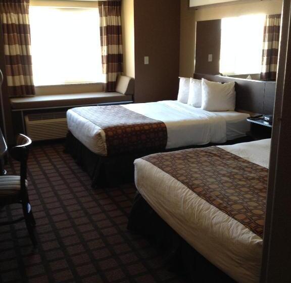 장애인을 위한 스탠다드 룸, Microtel Inn & Suites