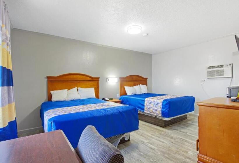 Номер Стандарт, Adams Inn