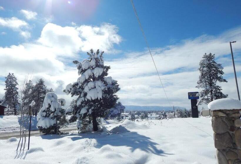 Номер Стандарт 2 Двуспальные Кровати, Alpine Inn