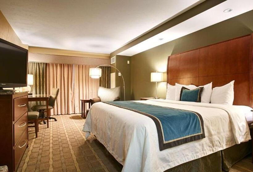 Номер Стандарт, Oshkosh Marriott Waterfront Hotel & Convention Center