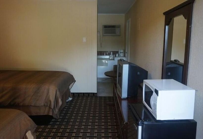스탠다드 룸 더블 침대 2개, Budget Inn Malvern