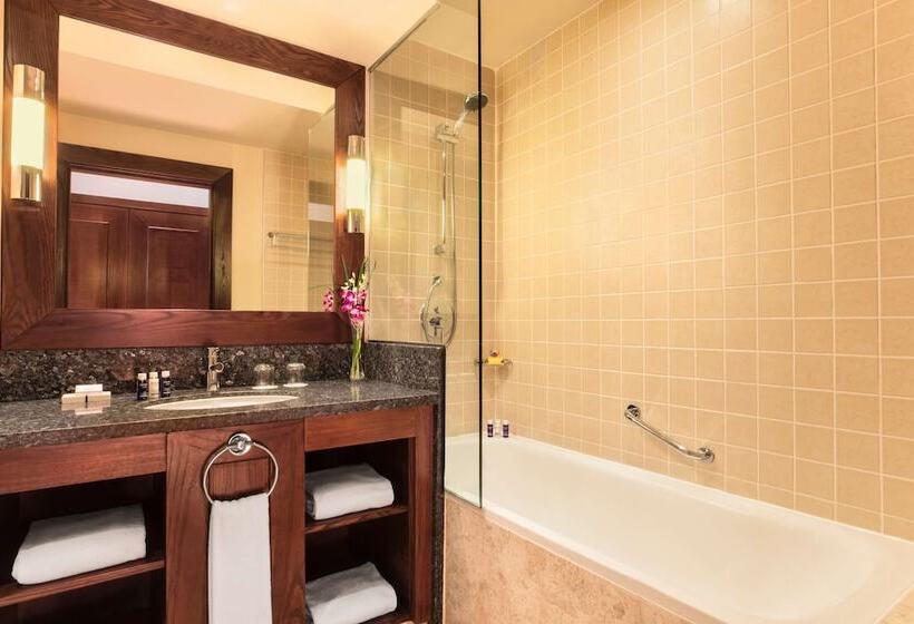 Номер Superior Вид на Море, Ja Ocean View Hotel, Jumeirah Beach Dubai