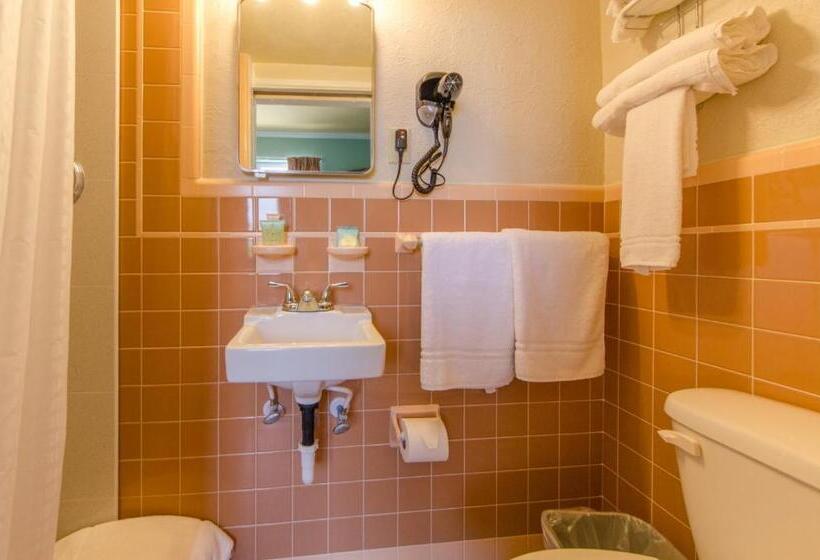 Номер Basic, Dolphin Inn