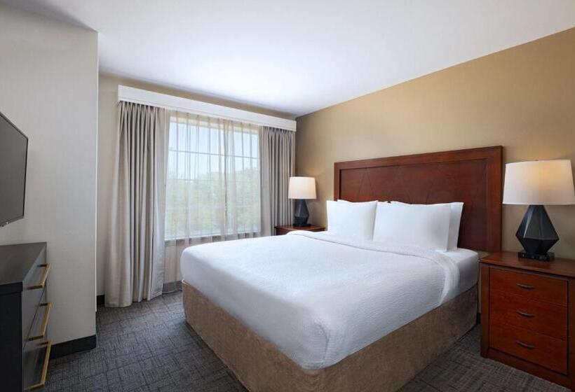 带大床的标准工作室, Residence Inn Beaumont