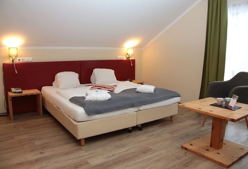 패밀리 룸 산 전망, Genusshotel Almrausch