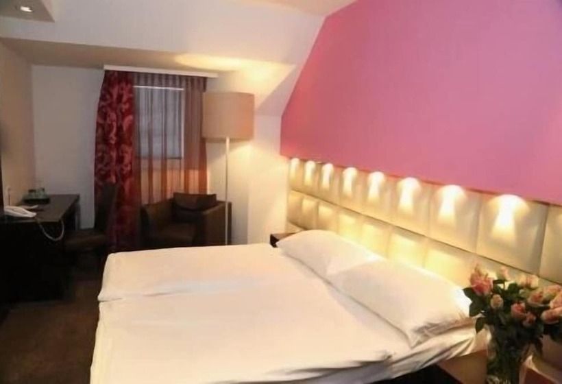 Номер Стандарт, Prielmayerhof
