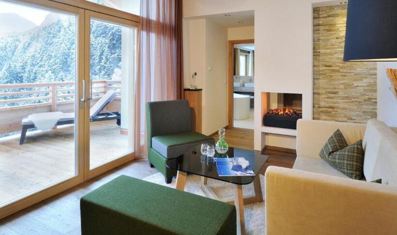 سوئیت سینیور, Ritzlerhof   Adults Only