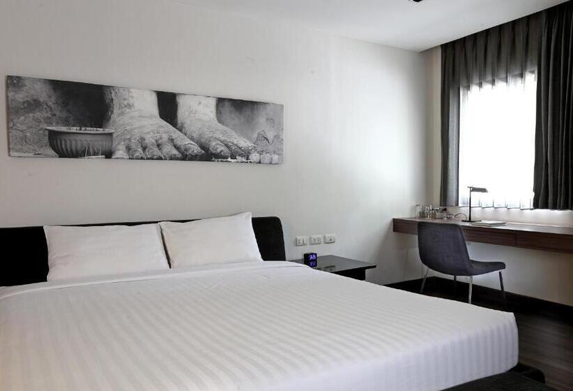اتاق لوکس یک تخته, S33 Compact Sukhumvit