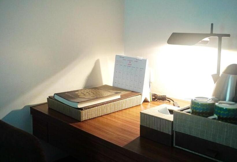 اتاق استاندارد با وان آب گرم, S33 Compact Sukhumvit