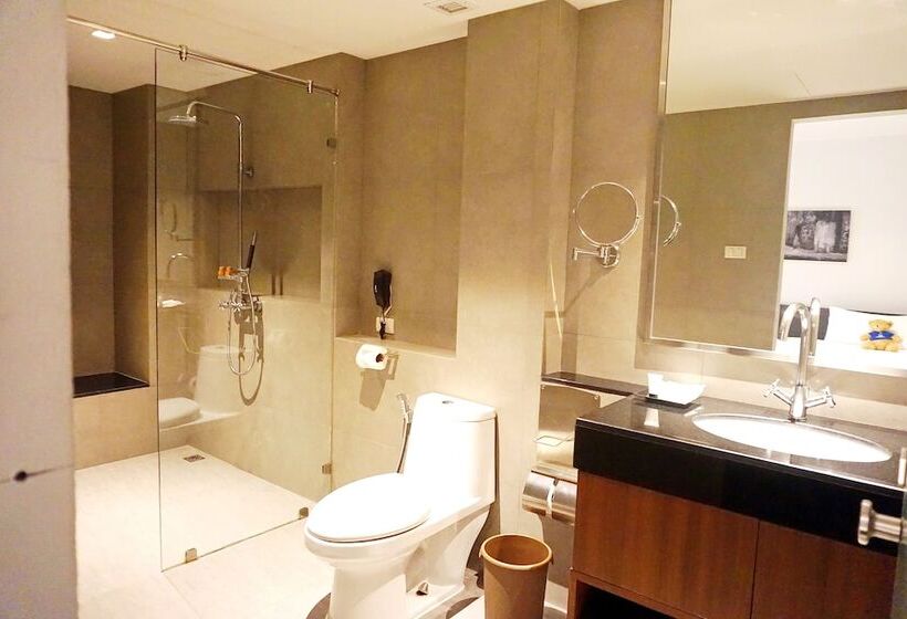 اتاق لوکس یک تخته, S33 Compact Sukhumvit