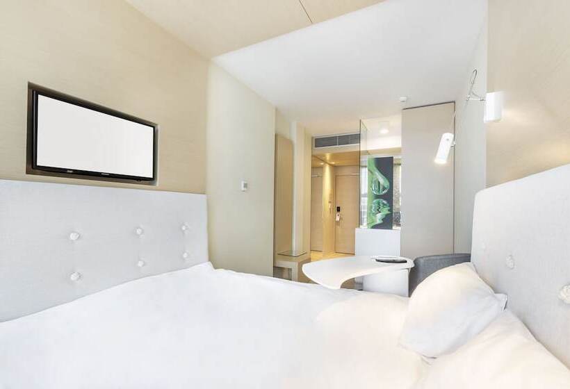 Номер Стандарт, Sound Garden Hotel Airport