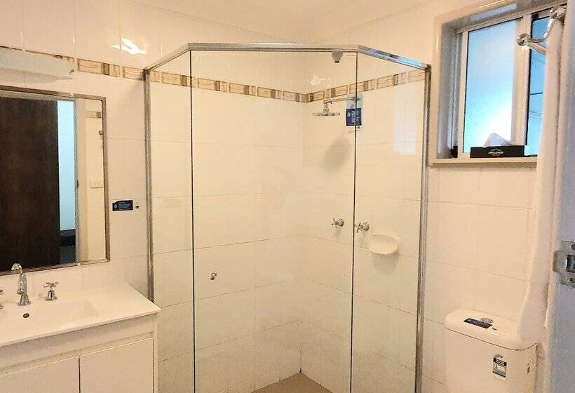 חדר סטנדרט, The Aston Motel Tamworth