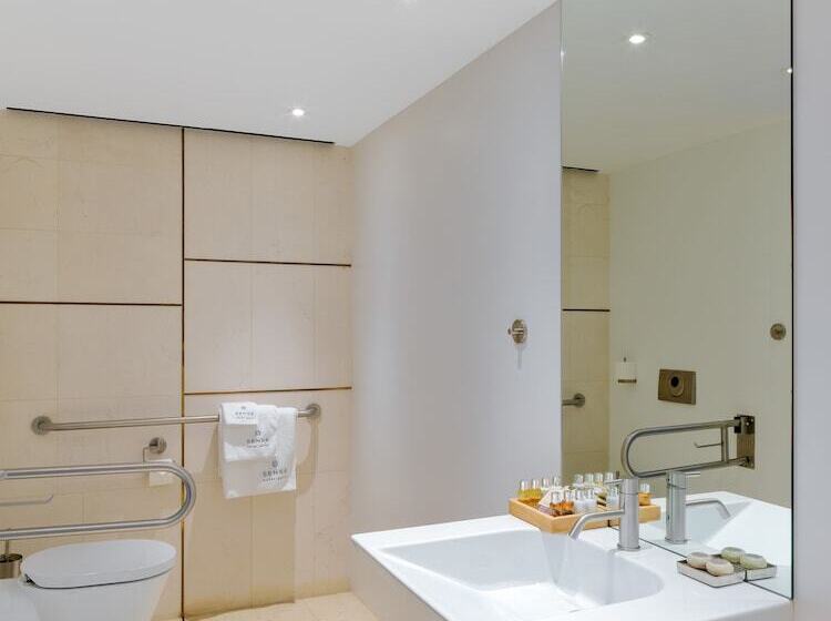 Номер Superior Адаптированный для Инвалидов, Sense Hotel Sofia, A Member Of Design Hotels