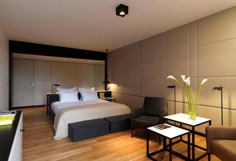 Представительский номер с видом, Sense Hotel Sofia, A Member Of Design Hotels