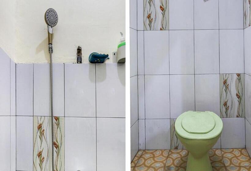 エコノミールーム, Spot On 90780 Gang Tengah Homestay Syariah