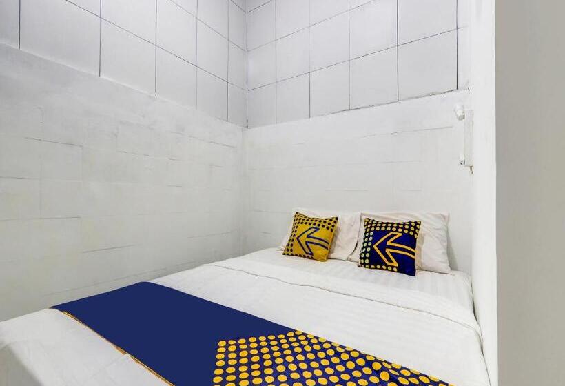 エコノミールーム, Spot On 90780 Gang Tengah Homestay Syariah