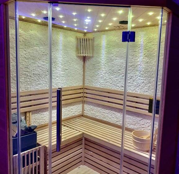 Номер Deluxe, Suite Privative Jacuzzi Sauna De La Villa Del Castagnol